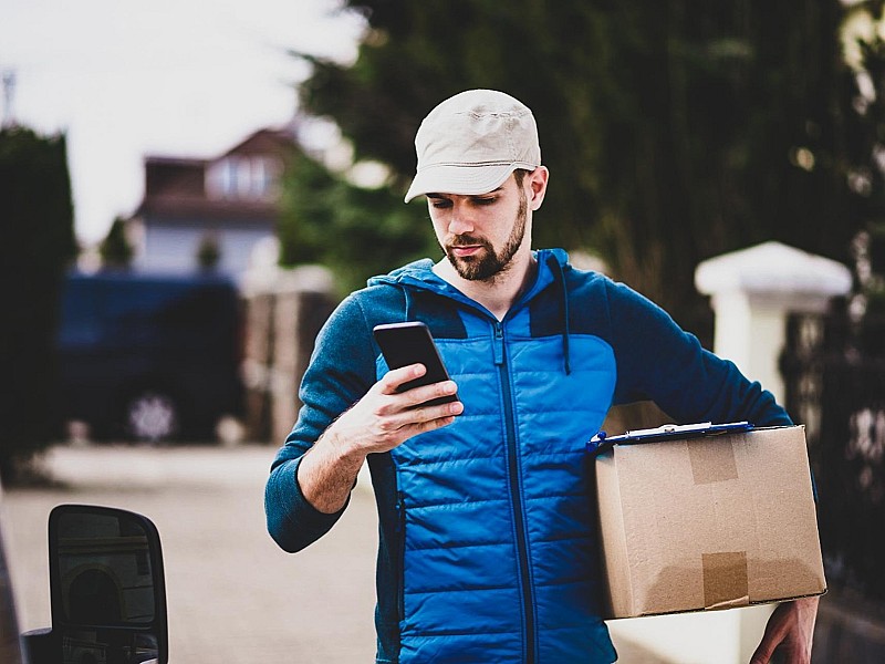 Smart leverans inom logistik med iPhone